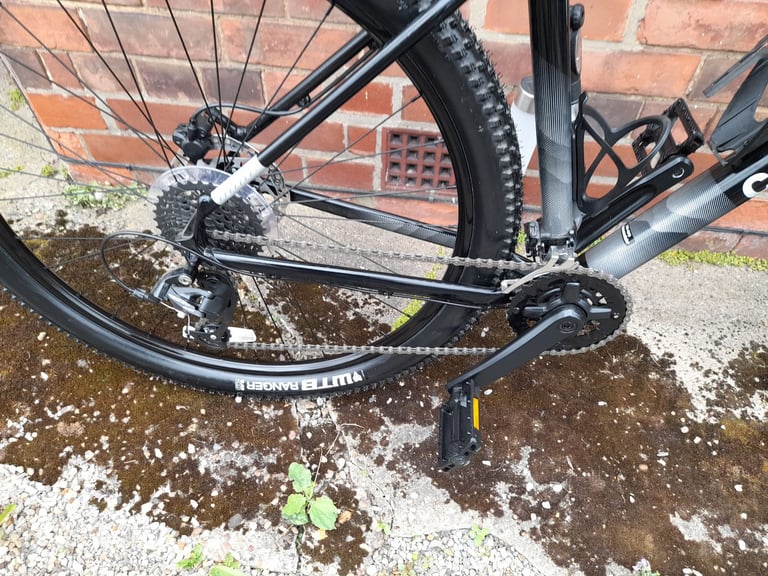 CANNONDALE TRAIL 7 29ER ADULTS BIKE. 
