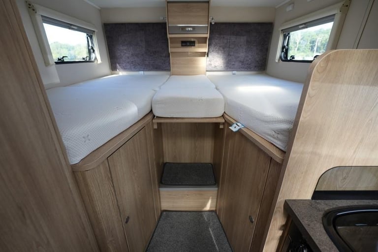 Elddis IMPRESSA 194 PEUGEOT 4 BERTH 4 TRAVEL SEAT MOTORHOME