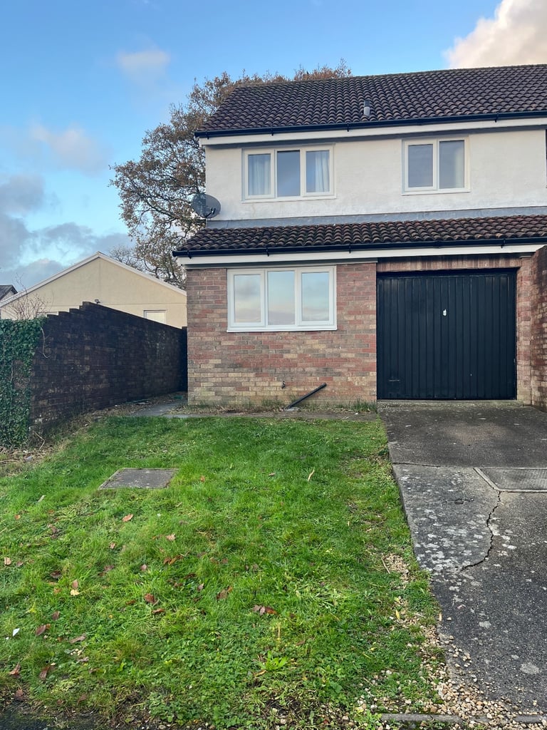 3 Bedroom House for Rent - Pontlliw, Swansea, SA4