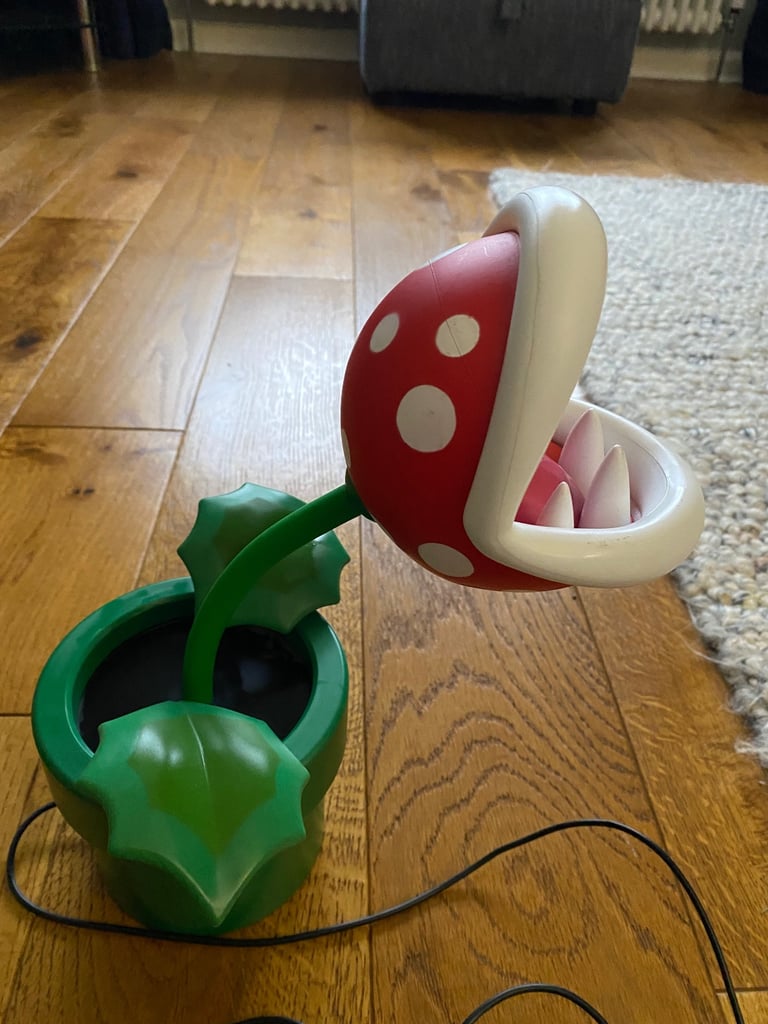 Super Mario Piranha Plant Lamp