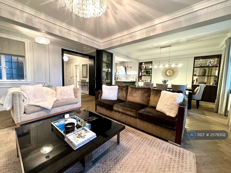 4 bedroom flat in Chiltern Court, London, NW1 (4 bed) (#2579302)