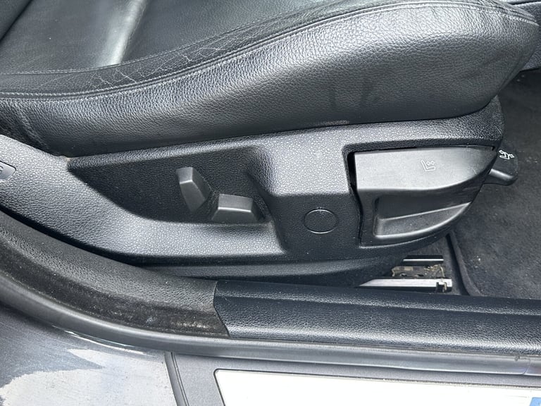 BMW 5 SERIES 2.0 520d M Sport Saloon 2011