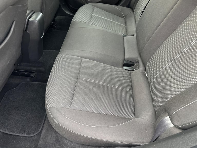 2015 Vauxhall Astra 1.6i SRi Euro 6 5dr HATCHBACK Petrol Manual