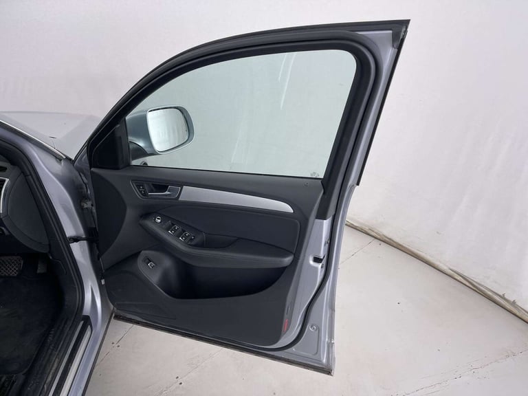 2014 Audi Q5 2.0 TDI S line Plus SUV 5dr Diesel S Tronic quattro Euro 5 (s/s) (177 ps) S SUV Dies...