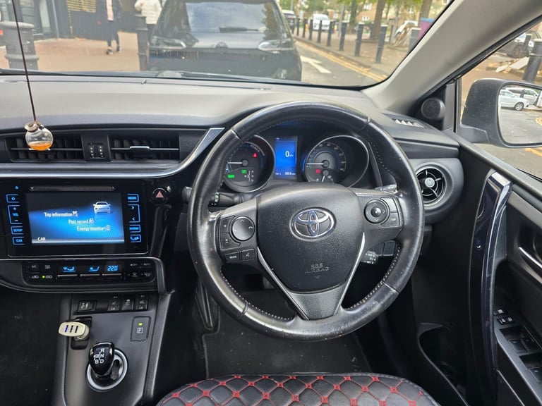Toyota, AURIS, Estate, 2016, Other, 1798 (cc), 5 doors