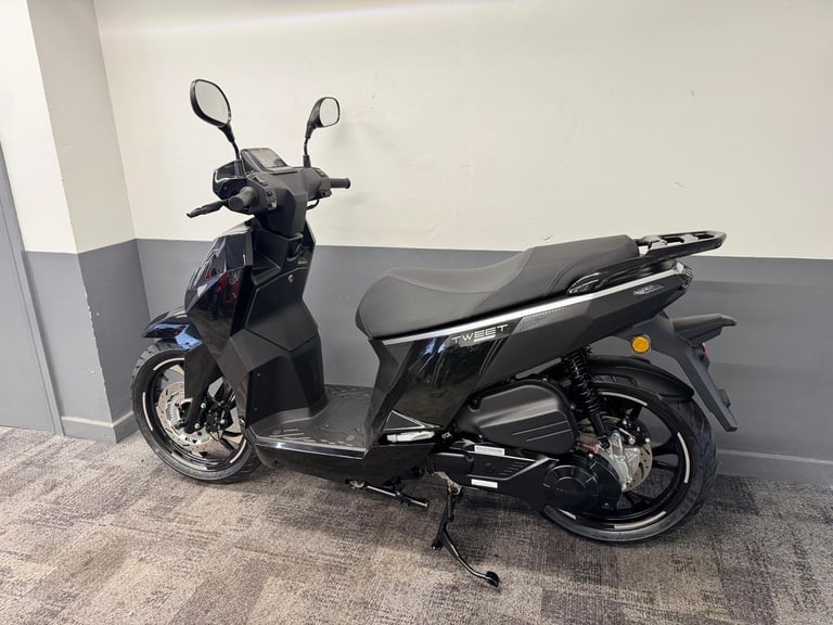 BRAND NEW 2025 PEUGEOT TWEET 125 SCOOTER LEARNER LEGAL MOPED DELIVERY