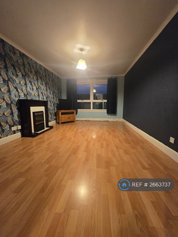 2 bedroom flat in Union Road, Grangemouth, FK3 (2 bed) (#2663737)
