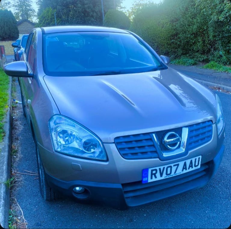 Qashqai AUTOMATIC GLASS roof 12Month Mot great runs Ulez free 
