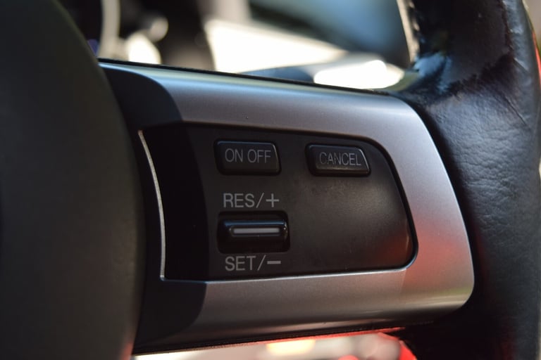 MAZDA MX-5 2.0 i Sport Tech Red Manual Petrol 2012
