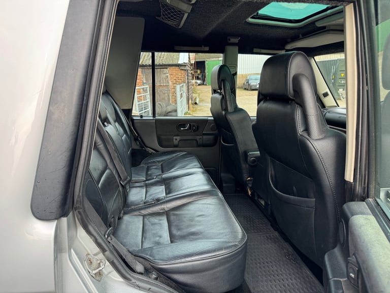 2002 Land Rover Discovery 2.5 Td5 ES 7 seat 5dr Auto ESTATE DIESEL Manual