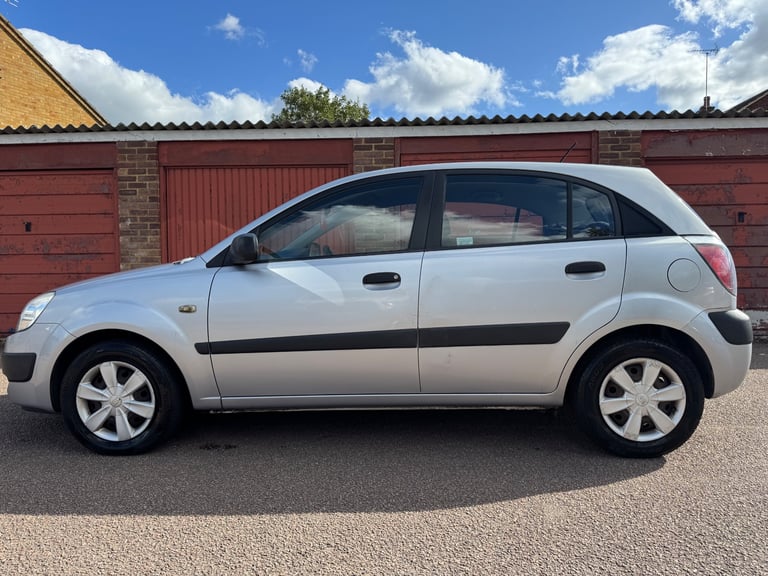 Kia, RIO, Hatchback, 2006, Other, 1399 (cc), 5 doors