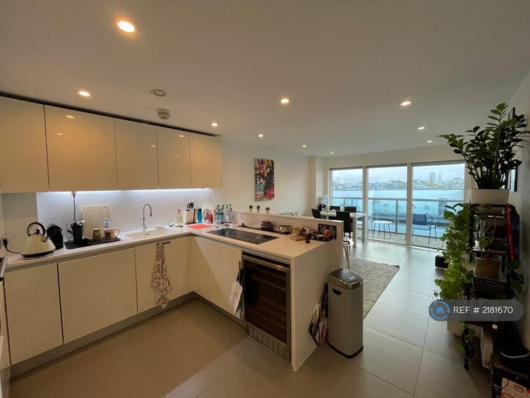 1 bedroom flat in Dance Square, London, EC1V (1 bed) (#2181670)