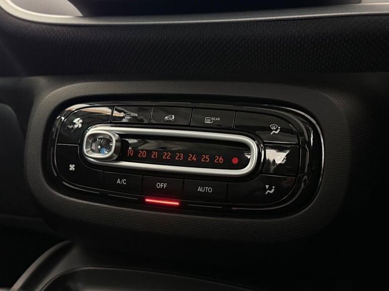 2017 smart fortwo 1.0 Prime Premium 2dr Auto COUPE PETROL Automatic