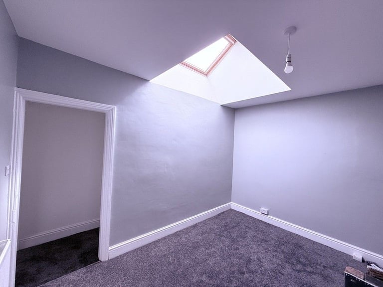 SHOP & FLAT TO LET COMBINED S25