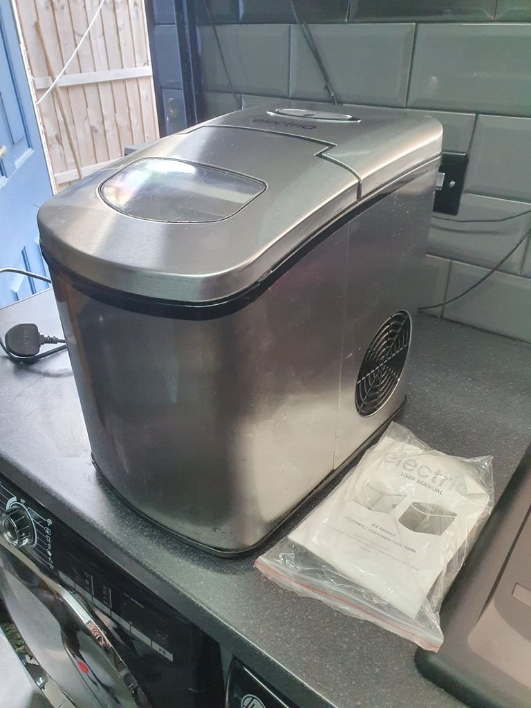 Ice maker 