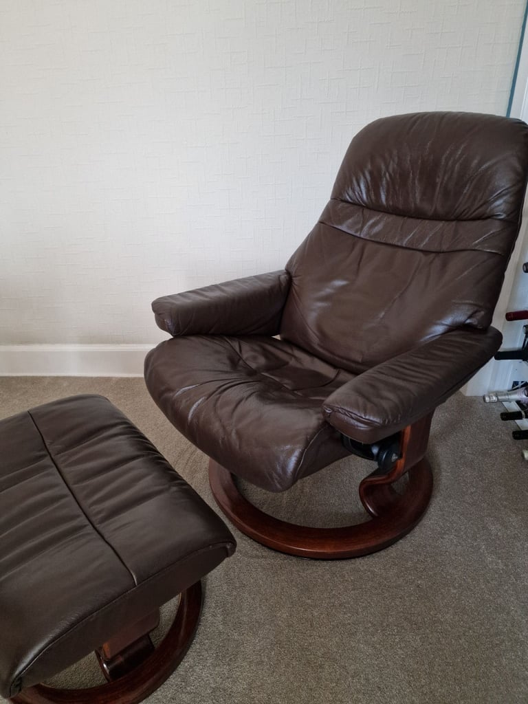 Ekornes Stressless recliner chair and stool