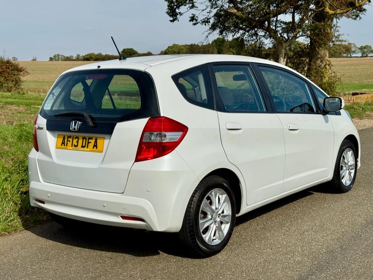 2013 Honda Jazz 1.4 i-VTEC ES 5dr CVT HATCHBACK PETROL Automatic