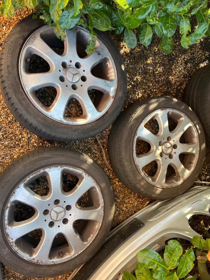 image for C209 2002 MERCEDES-BENZ ALLOY WHEELS & TYRES SET OF 4 (225/45ZR17) 17'' SILVER