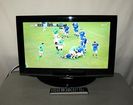 Toshiba 22 inch TV DVD Combo with Freeview
