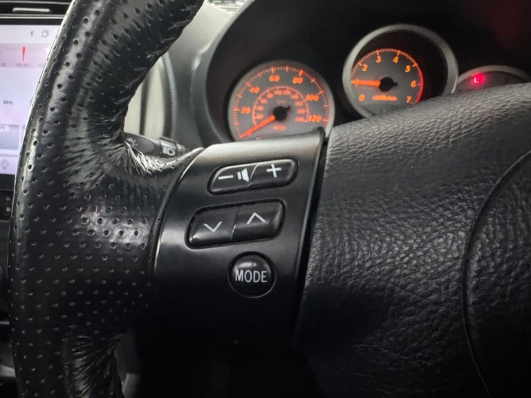 2004 Toyota RAV4 2.0 D-4D XT4 4WD 5dr SUV Diesel Manual