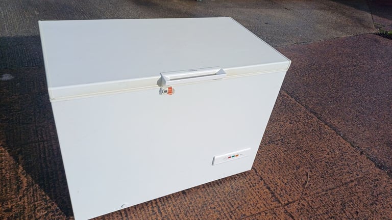 300 L Hotpoint chest freezer 