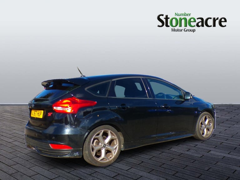 2018 Ford Focus 2.0 TDCi 185 ST-2 Navigation 5dr HATCHBACK DIESEL Manual