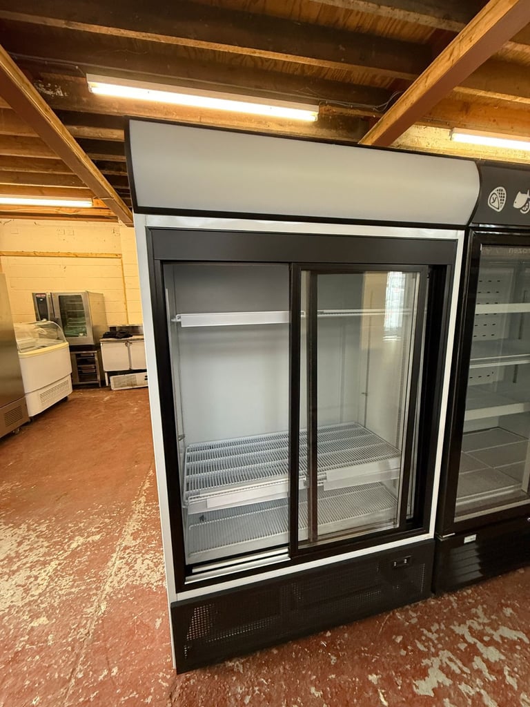 Commercial upright fridge or freezer display for shop cafe supermarket 