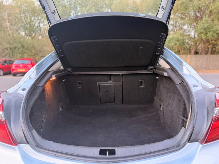 Vauxhall, INSIGNIA, Hatchback, 2014, Manual, 1956 (cc), 5 doors