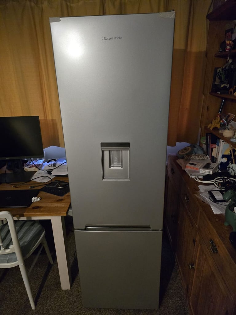 Fridge freezer Russel Hobbs