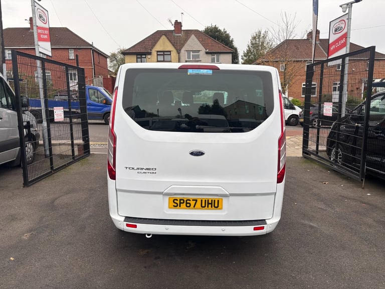 2017 Ford Tourneo Custom 2.0 TDCi 130ps Low Roof 9 Seater Titanium Minibus Diesel Manual