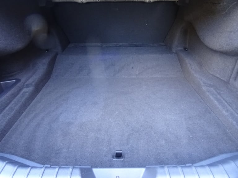 2015 Jaguar XF 2.0d [180] R-Sport 4dr Automatic **LOW MILEAGE*ONLY 15500 MILES FROM NEW** SALOON ...