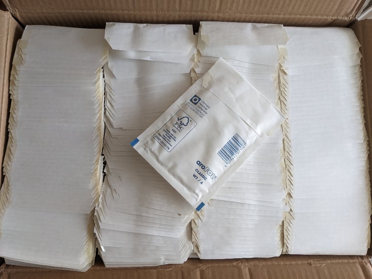 image for 200 x Small Jiffy Bags aroFOL W1/A - Padded Mailing Bags 100x165mm