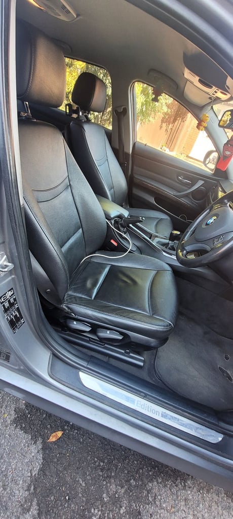 BMW, 3 SERIES, Saloon, 2011, Manual, 1995 (cc), 4 doors