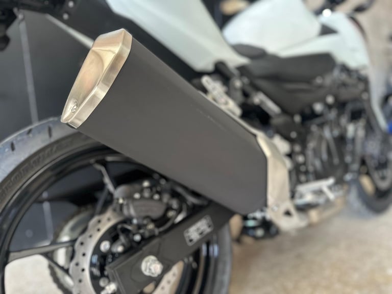 STUNNING ONE OWNER 2024/24 KAWASAKI Z400 MOTORCYCLE 