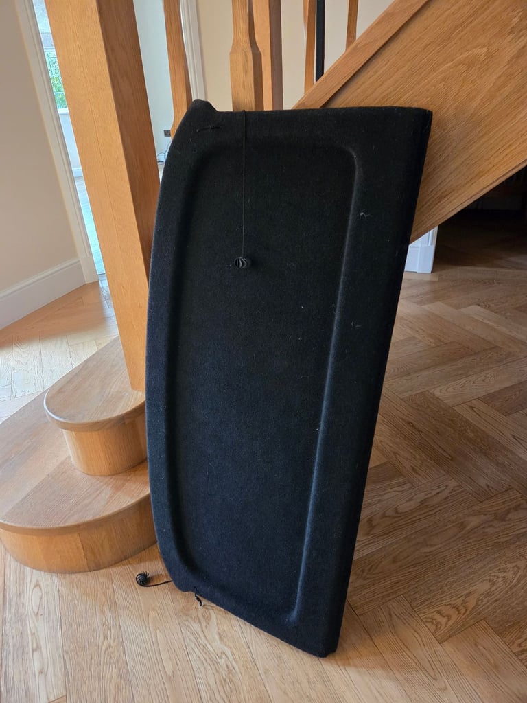 VW GOLF 2015 Parcel Shelf - Great Condition 