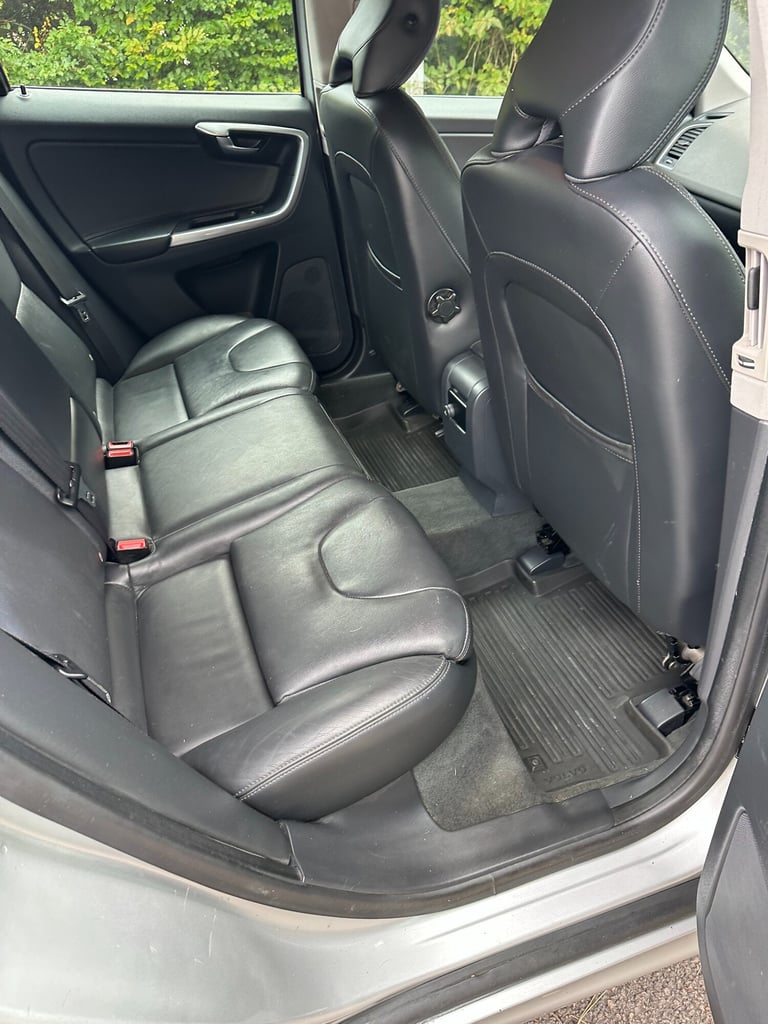 2014 Volvo XC60 D4 [181] SE Lux Nav 5dr Geartronic ESTATE Diesel Automatic