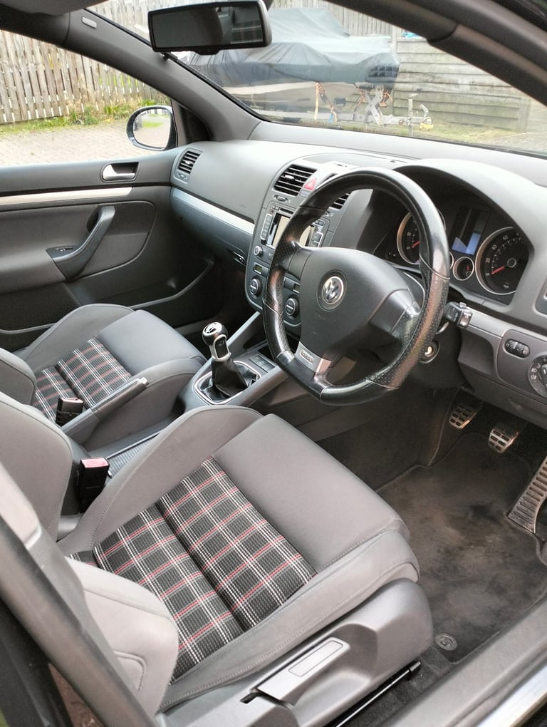 Volkswagen, GOLF, Hatchback, 2005, Manual, 1984 (cc), 5 doors