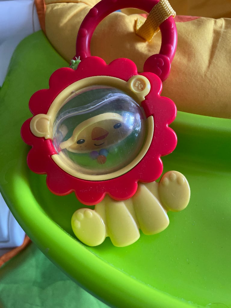 Fisher Price Sit Me Up Giraffe Seat