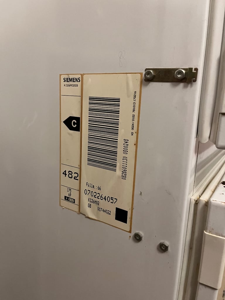 Free working integrated fridge 