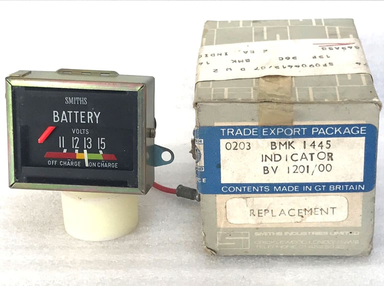BMC/BRITISH LEYLAND. SQUARE, BATTERY CHARGE INDICATOR FOR 12 VOLT SYSTEM