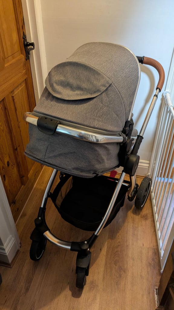Babylo Panorama XT Pram and Car Seat
