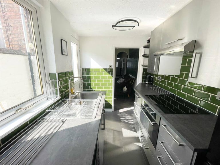 🌹🌟Elegant Double Room Refurbished Flat with Garden | Limehouse E14!
