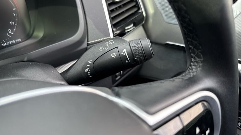 2021 Volvo XC90 Recharge R-Design Pro, T8 AWD plug-in hybrid, 7 Seats Estate Petrol Parallel PHEV...