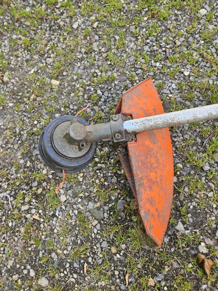 Stihl KM 100 R Combi and Strimmer attachment