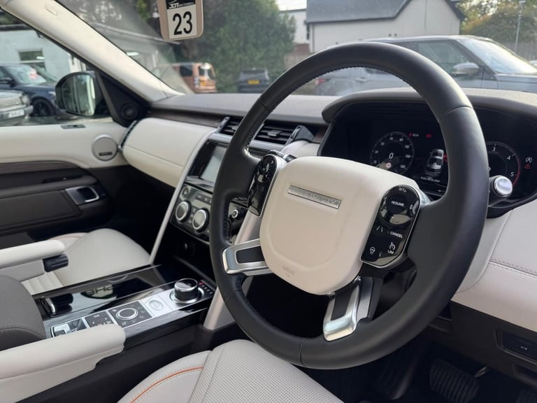 2019 Land Rover Discovery 3.0 SD V6 HSE SUV 5dr Diesel Auto 4WD Euro 6 (s/s) (306 ps) ESTATE Dies...