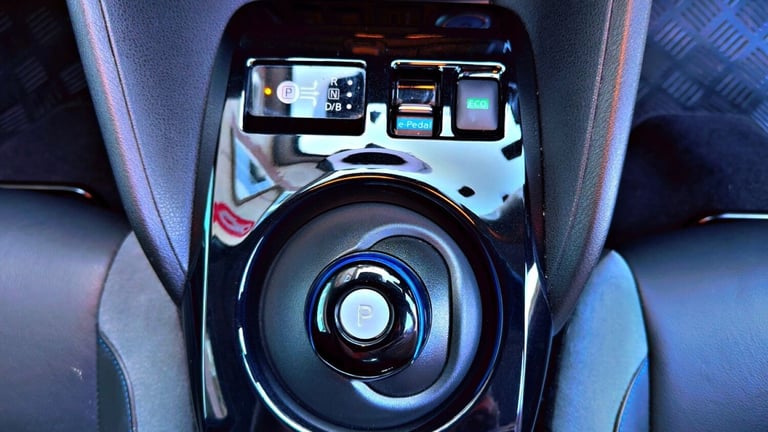 2022 Nissan Leaf 110kW Tekna 39kWh 5dr Auto HATCHBACK Electric Automatic