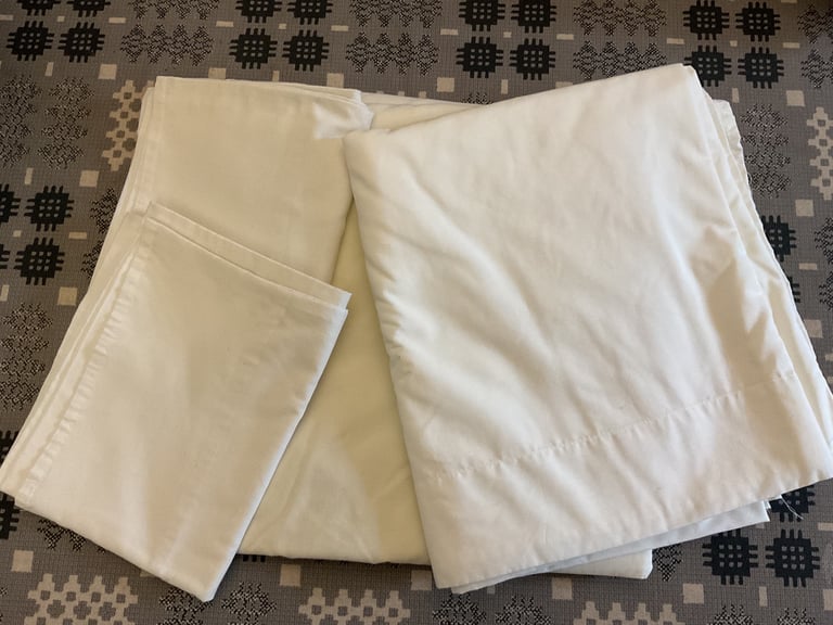 image for Set of two double sheets 1x fitted and 1x flat plus pillowcase in an Ivory colour. 