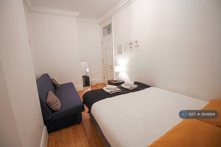 1 bedroom in Old Marylebone Street, London, W2 (#2649914)