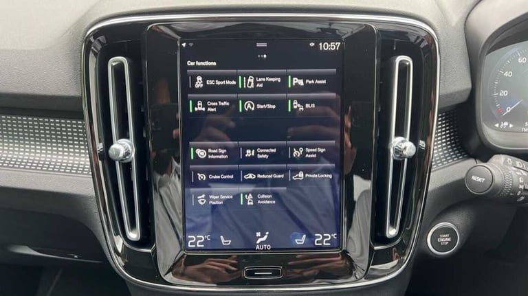 2020 Volvo XC40 2.0 D3 R DESIGN 5dr Geartronic SUV Diesel Automatic