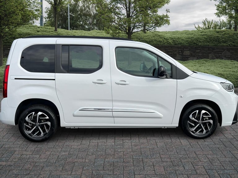 2024 Toyota PROACE CITY Verso 100kW Design L1 50kWh 5dr Auto MPV ELECTRIC Automatic
